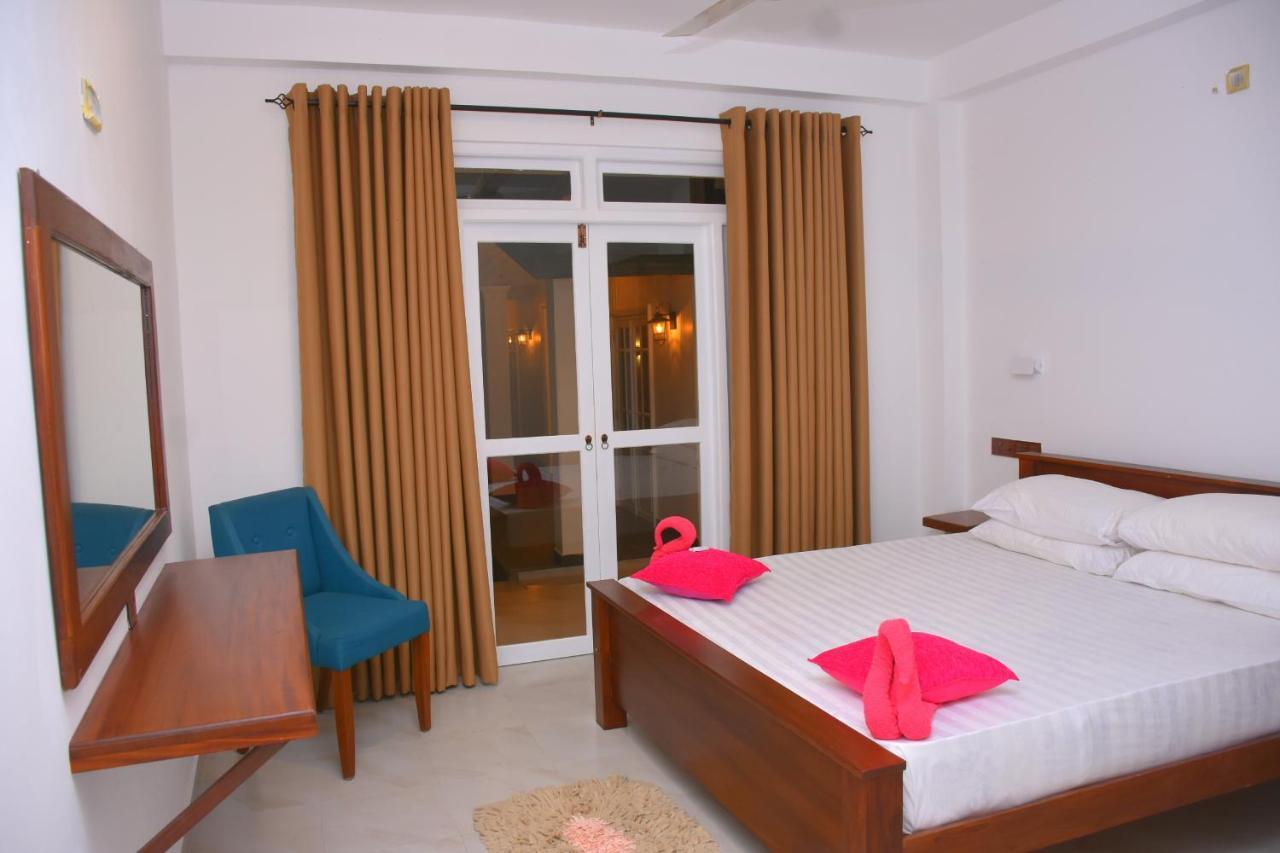 The Bamboo Tree Transit Hotel 카투나야크 외부 사진