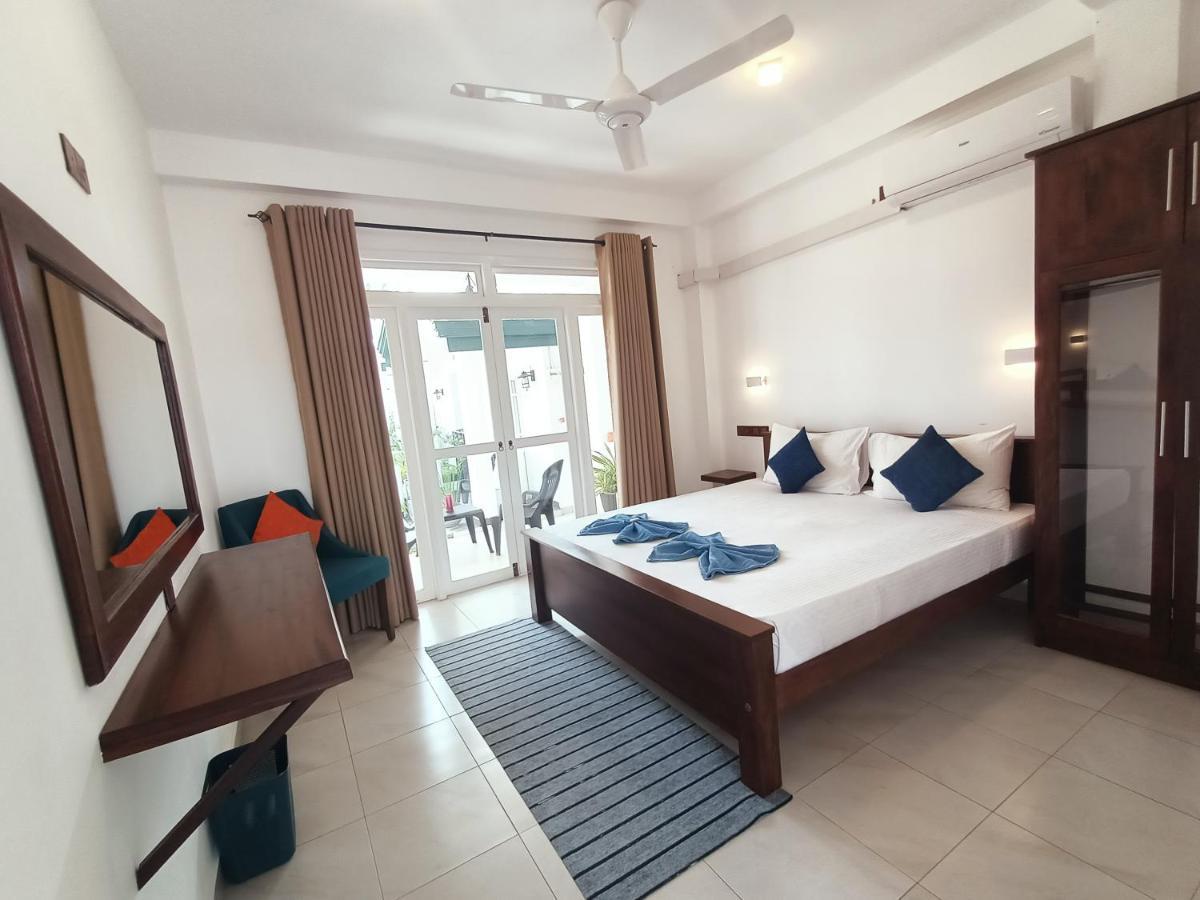 The Bamboo Tree Transit Hotel 카투나야크 외부 사진