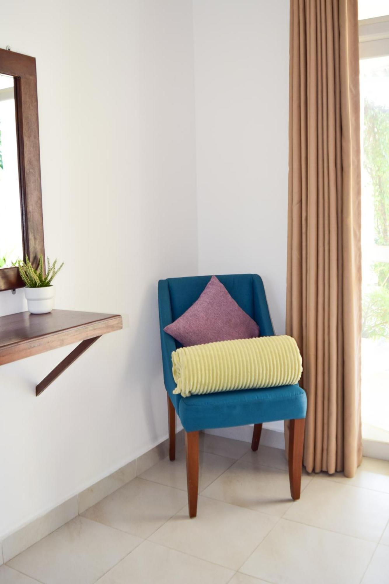 The Bamboo Tree Transit Hotel 카투나야크 외부 사진